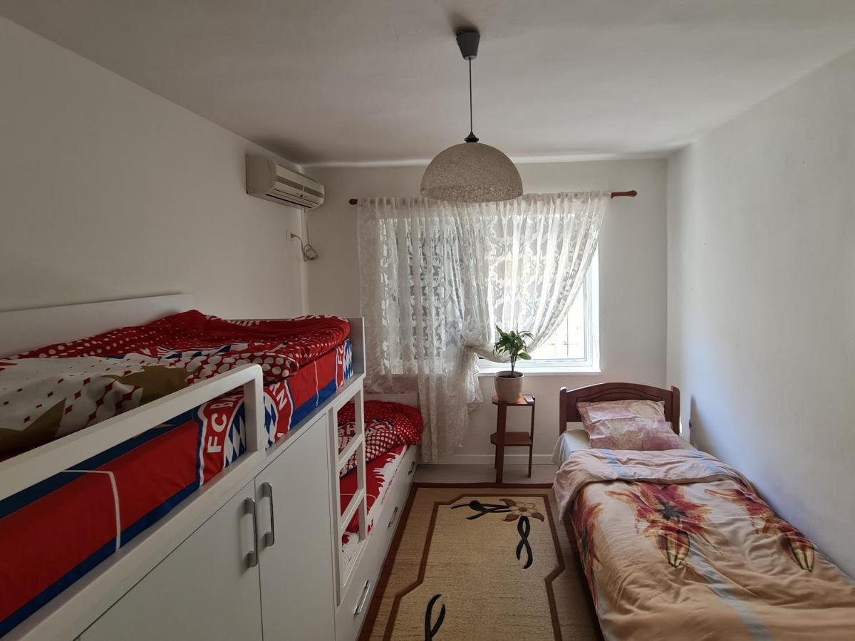 Saloon Apartment Tirana Zewnętrze zdjęcie